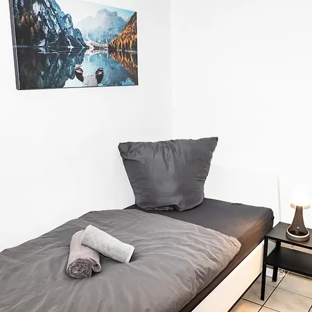 Ha-mitte 01-1 I Monteurwohnung Uno I Wlan, Bettwaesche & Handtuecher, Parkplatz I Cosyhomes24 Appartement